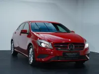 Gebraucht Mercedes A180 122 PS (89 kW) 2015 Rot Kleinwagen