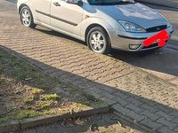Gebraucht Ford Focus 101 PS (74 kW) 2002 Silber Limousine