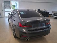 Gebraucht BMW 330e 180 PS (132 kW) 2019 Grau Limousine