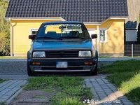 Gebraucht VW Jetta 130 PS (95 kW) 1991 Gold Limousine