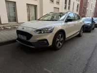 Używany Ford Focus Active 125 KM (91 kW) 2019 Biały Sedan/Limuzyna