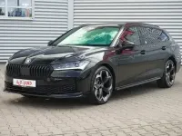 Neu Skoda Superb SportLine 150 PS (110 kW) 2025 Schwarz Kombi