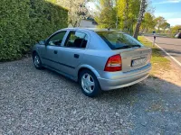 Gebraucht Opel Astra 101 PS (74 kW) 1998 Silber Limousine