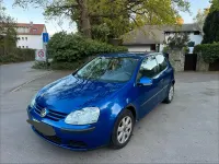 Second-hand VW Golf IV 105 CP (77 kW) 2005 Albastru Berlinǎ