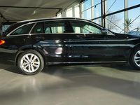 Gebraucht Mercedes C180 156 PS (114 kW) 2020 Schwarz (metallic) Kombi