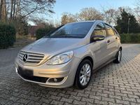 Gebraucht Mercedes B180 109 PS (80 kW) 2005 Silber Van / Kleinbus
