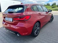 Gebraucht BMW 118 Sport Line 150 PS (110 kW) 2021 Rot metallic melbournerot metallicrot Kleinwagen