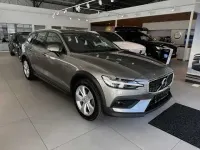 Gebraucht Volvo V60 CC 145 PS (106 kW) 2021 Kombi