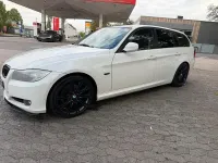 Gebraucht BMW 320 150 PS (110 kW) 2011 Weiß Kombi