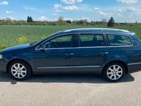 Gebraucht VW Passat 150 PS (110 kW) 2006 Blau Kombi