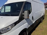 Używany Iveco Daily 145 KM (106 kW) 2015 Biały Sedan/Limuzyna