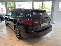 Gebraucht Ford Focus Titanium 155 PS (114 kW) 2025 Obsidianschwarz metallic Kombi