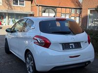 Gebraucht Peugeot 208 120 PS (88 kW) 2012 Weiß Kleinwagen