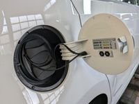 Gebraucht VW e-up! Style 61 kW (83 PS) 2021 Weiß Kleinwagen