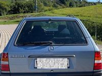 Gebraucht Mercedes 200 136 PS (100 kW) 1989 Blau Kombi