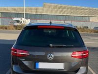 Gebraucht VW Passat 190 PS (139 kW) 2018 Grau Kombi