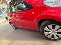 Gebraucht Citroën C1 70 PS (51 kW) 2009 Rot Kleinwagen