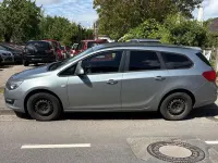 Gebraucht Opel Astra 110 PS (80 kW) 2013 Grün Kombi