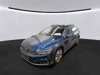Gebraucht VW Passat GTE 218 PS (160 kW) 2022 Aquamarinblau metallic Kombi