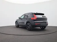 Nowe Volvo XC40 Plus 197 KM (144 kW) 2026 Czarny SUV
