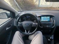 Gebraucht Ford Focus Titanium 122 PS (89 kW) 2017 Grau Kombi