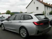 Używany BMW 320 190 KM (139 kW) 2020 Srebrny Kombi