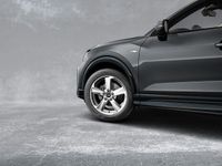 Gebraucht Audi Q2 S-Line 150 PS (110 kW) 2024 Grau SUV