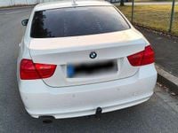 Gebraucht BMW 318 143 PS (105 kW) 2010 Weiß Limousine