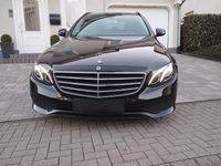 Gebraucht Mercedes E220 Avantgarde 194 PS (142 kW) 2019 Schwarz Kombi