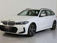 Gebraucht BMW 330e M Sport 292 PS (214 kW) 2024 Alpinweiss Kombi