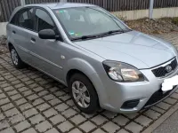 Gebraucht Kia Rio 97 PS (71 kW) 2011 Grau Kleinwagen