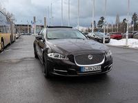 Gebraucht Jaguar XJ 275 PS (202 kW) 2011 Rot Limousine