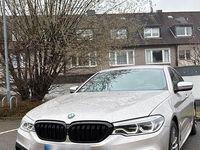 Gebraucht BMW 530e M Sport 252 PS (185 kW) 2019 Gold Limousine