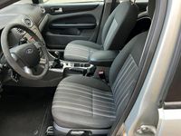Gebraucht Ford Focus 101 PS (74 kW) 2009 Kombi
