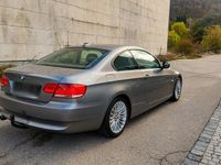 Gebraucht BMW 320 170 PS (125 kW) 2008 Grau Coupé