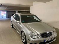 Gebraucht Mercedes E500 Avantgarde 306 PS (225 kW) 2003 Silber Limousine