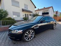 Gebraucht Jaguar XE Portfolio 180 PS (132 kW) 2015 Schwarz Limousine
