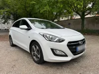 Gebraucht Hyundai i30 110 PS (80 kW) 2016 Weiß Kombi