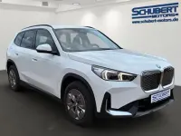 Gebraucht BMW iX1 Performance 150 kW (204 PS) 2025 Weiß SUV