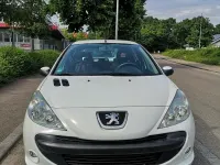 Gebraucht Peugeot 206 75 PS (55 kW) 2010 Weiß Limousine