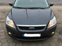 Gebraucht Ford Focus 101 PS (74 kW) 2010 Grau Limousine