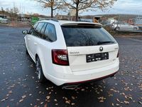 Gebraucht Skoda Octavia RS 184 PS (135 kW) 2019 Weiß Kombi