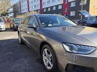Gebraucht Audi A4 163 PS (119 kW) 2021 Grau Kombi