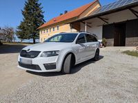 Gebraucht Skoda Octavia vRS 220 PS (161 kW) 2016 Weiß Kleinwagen