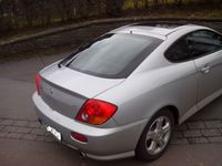 Gebraucht Hyundai Coupé 143 PS (105 kW) 2004 Silber metallic Coupé