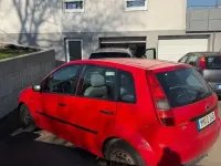 Usata Ford Fiesta 69 CV (50 kW) 2002 Rosso Utilitaria
