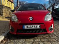 Używany Renault Twingo Dynamique 75 KM (55 kW) 2011 Czerwony Hatchback