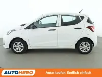 Gebraucht Hyundai i10 Basis 67 PS (49 kW) 2017 Polar white Kleinwagen