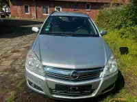 Gebraucht Opel Astra 101 PS (74 kW) 2007 Silber Kombi