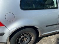 Gebraucht VW Golf IV 105 PS (77 kW) 2001 Silber Kleinwagen